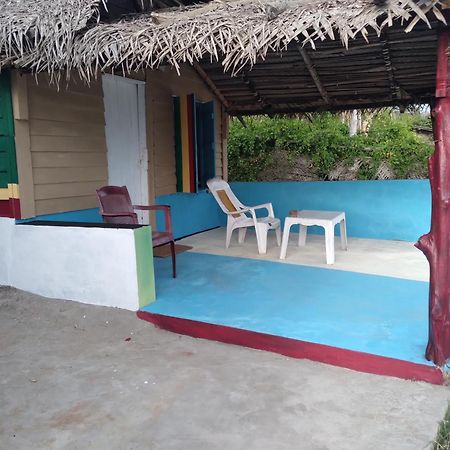 Happy Beach Cabana Hambantota Exterior foto